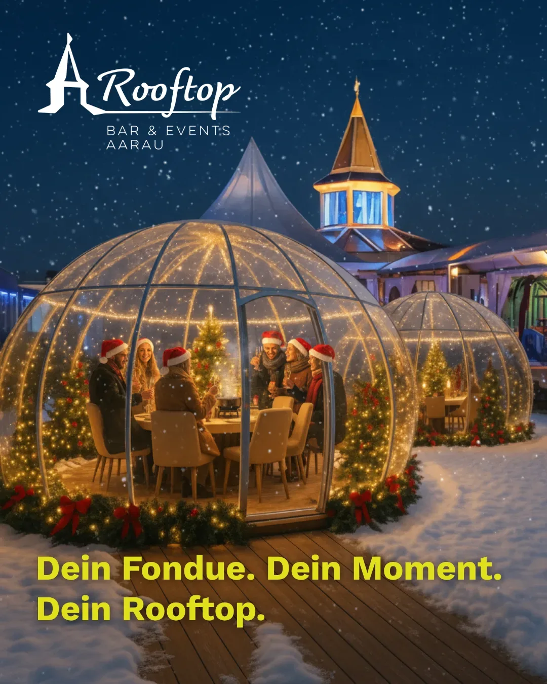 Winterzauber-Motiv mit beleuchtetem Fondue-Iglu und Turm des Rooftop Aarau