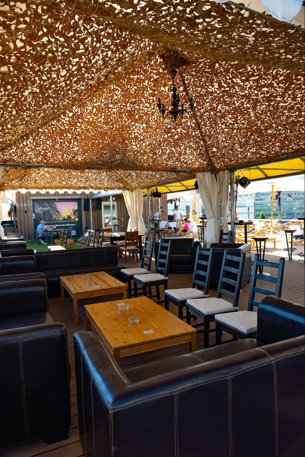 Impression aus dem Rooftop Aarau – Bar, Events und Aussicht über Aarau